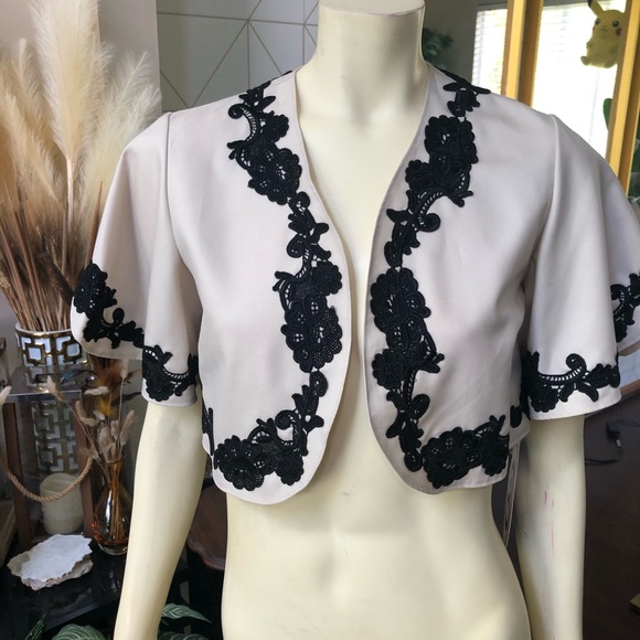 SILK CAPELET/ CAPE - Picture 1 of 5